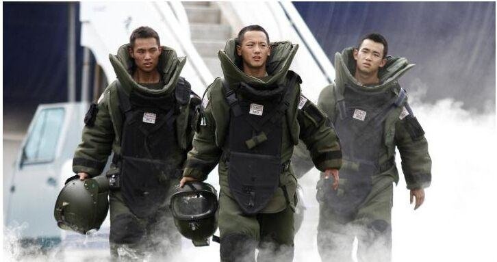 英國(guó)MK5排爆服、搜爆服大量到貨